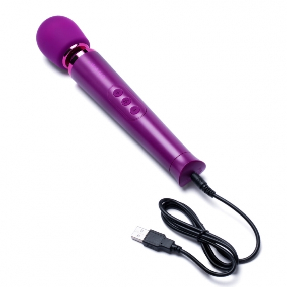 Le Wand Petite Rechargeable Vibrating Massager Dark Cherry - Image 4