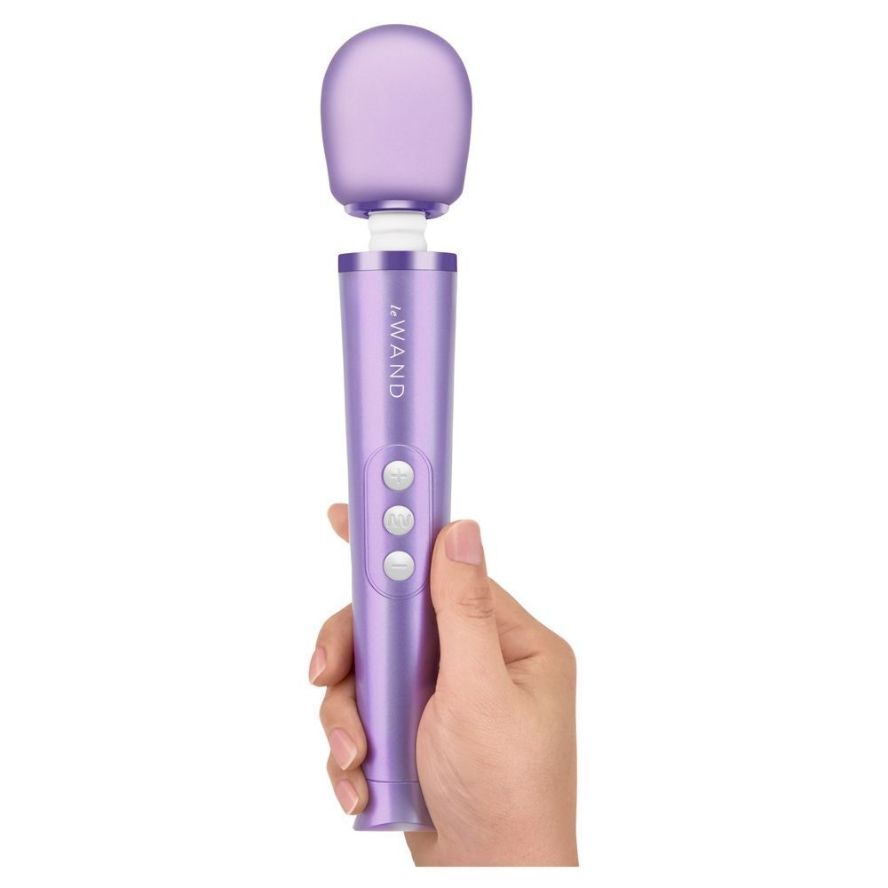 Le Wand Petite Rechargeable Vibrating Massager Violet - Image 2